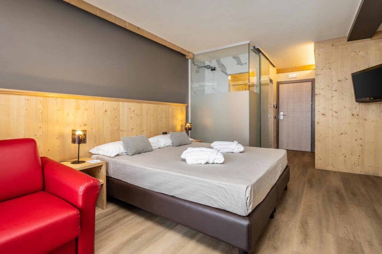פאסו דל טונלה Hotel Piandineve מראה חיצוני תמונה