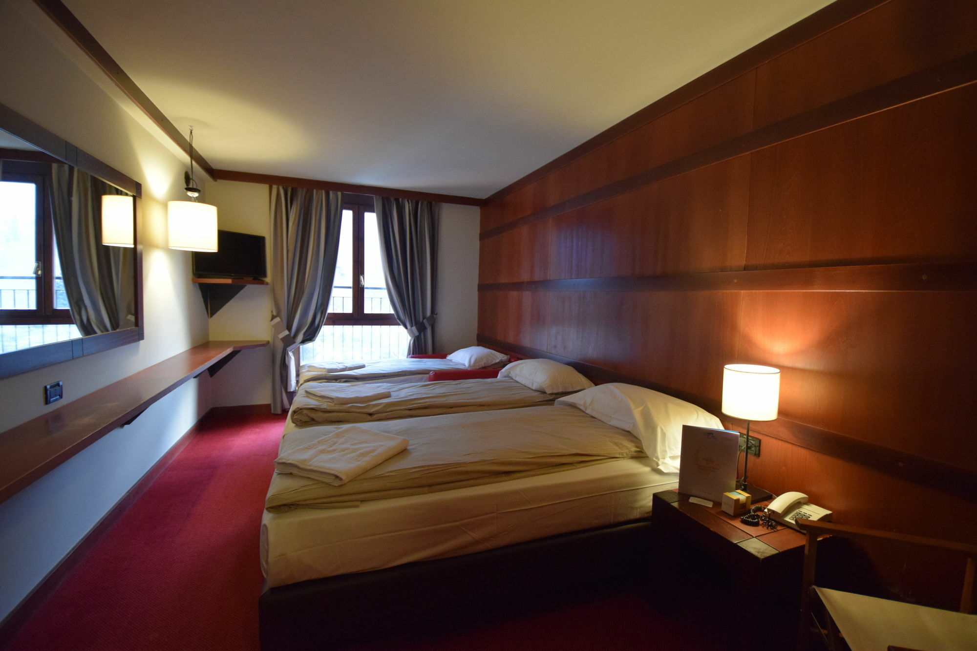 פאסו דל טונלה Hotel Piandineve מראה חיצוני תמונה