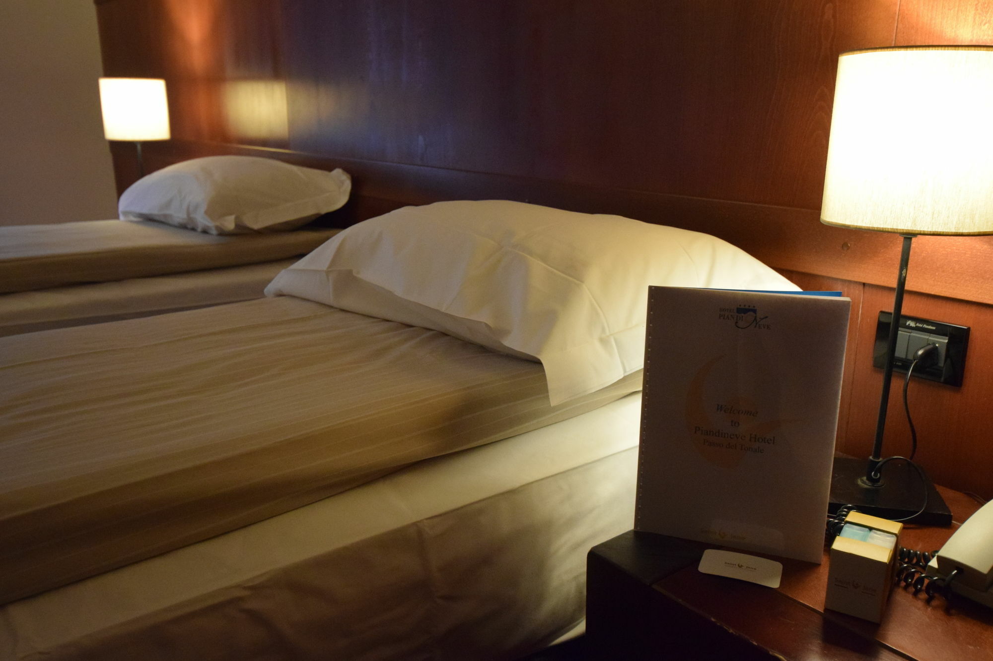 פאסו דל טונלה Hotel Piandineve מראה חיצוני תמונה